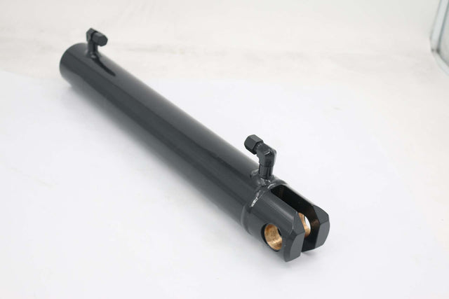 BOBCAT ­-­ 7390276 ­-­ TUBE CASE