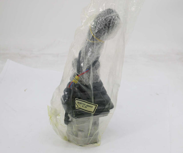 BOBCAT ­-­ 7421183 ­-­ VALVE JOYSTICK