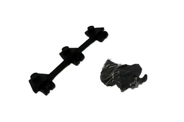 BOBCAT ­-­ 7372275 ­-­ LATCH DOOR