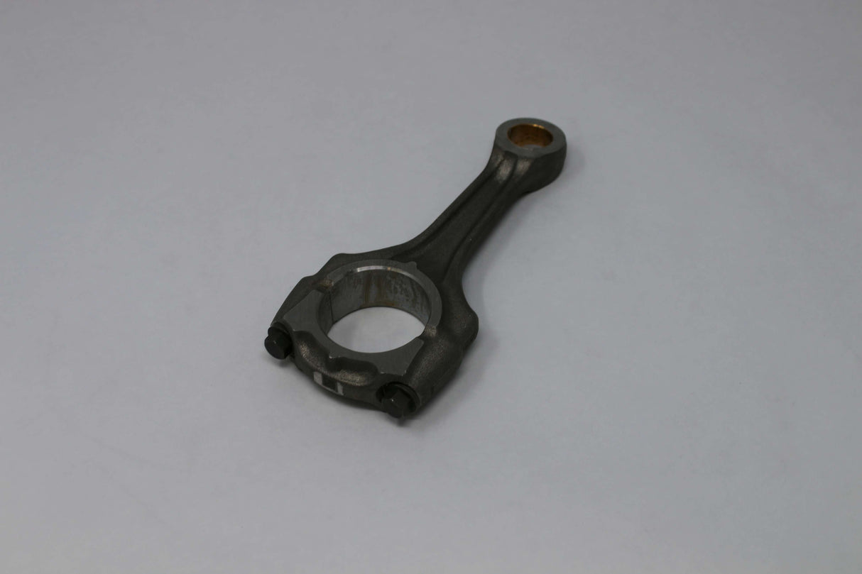 BOBCAT ­-­ 7396246 ­-­ CONNECTING ROD