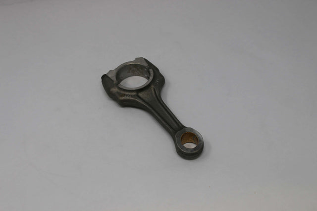BOBCAT ­-­ 7396246 ­-­ CONNECTING ROD