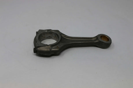 BOBCAT ­-­ 7396246 ­-­ CONNECTING ROD