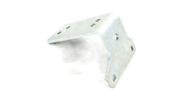 BOBCAT ­-­ 7319943 ­-­ BRACKET AIR FILTER