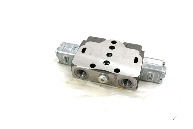 BOBCAT ­-­ 6680114 ­-­ VALVE ARM