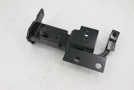 BOBCAT ­-­ 7374344 ­-­ BRACKET SUPPORT