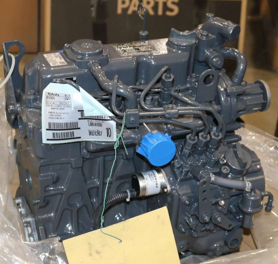 BOBCAT ­-­ 7342559 ­-­ ENGINE D1305 24.8 HP EPA T4 /
