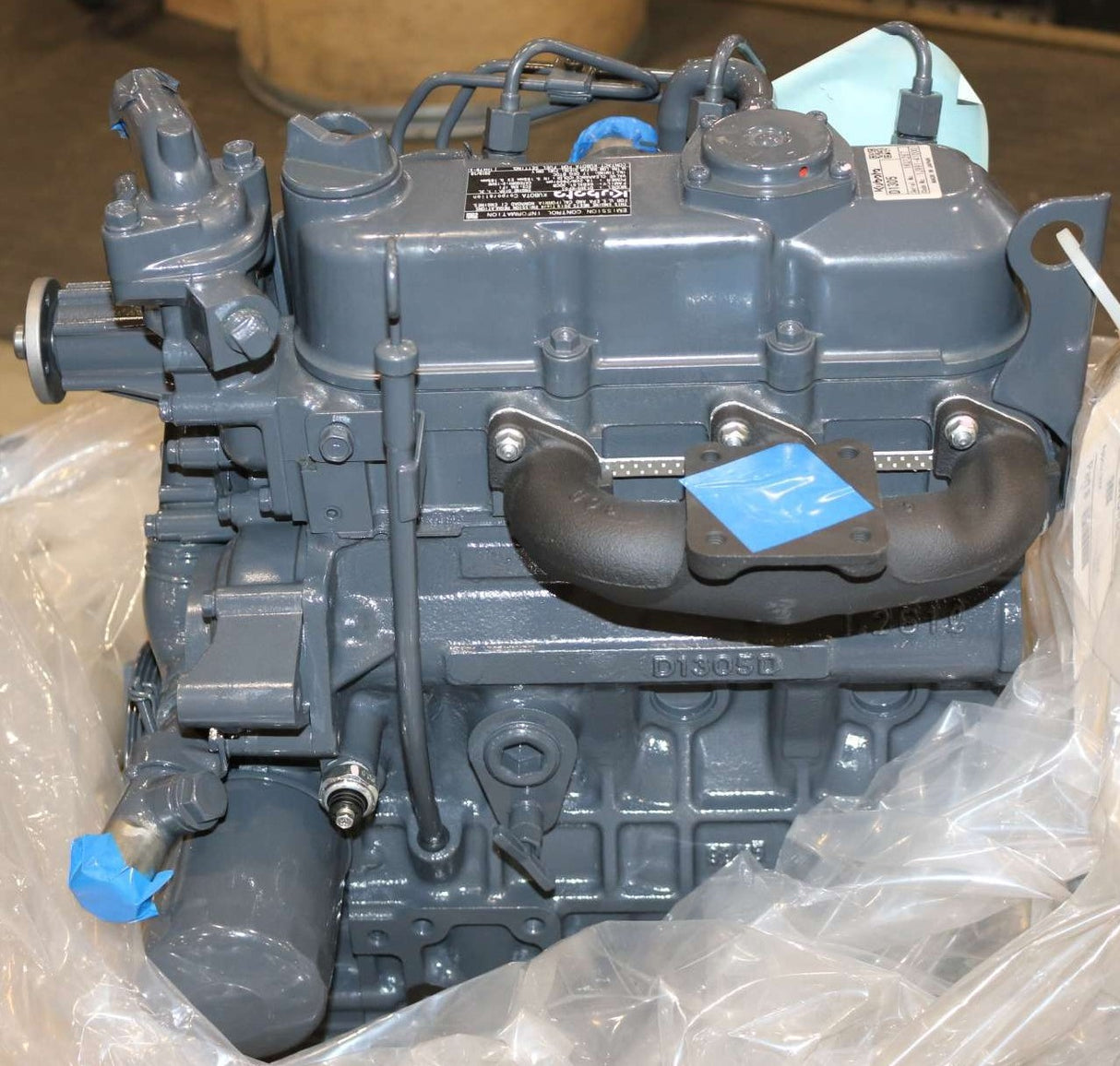 BOBCAT ­-­ 7342559 ­-­ ENGINE D1305 24.8 HP EPA T4 /