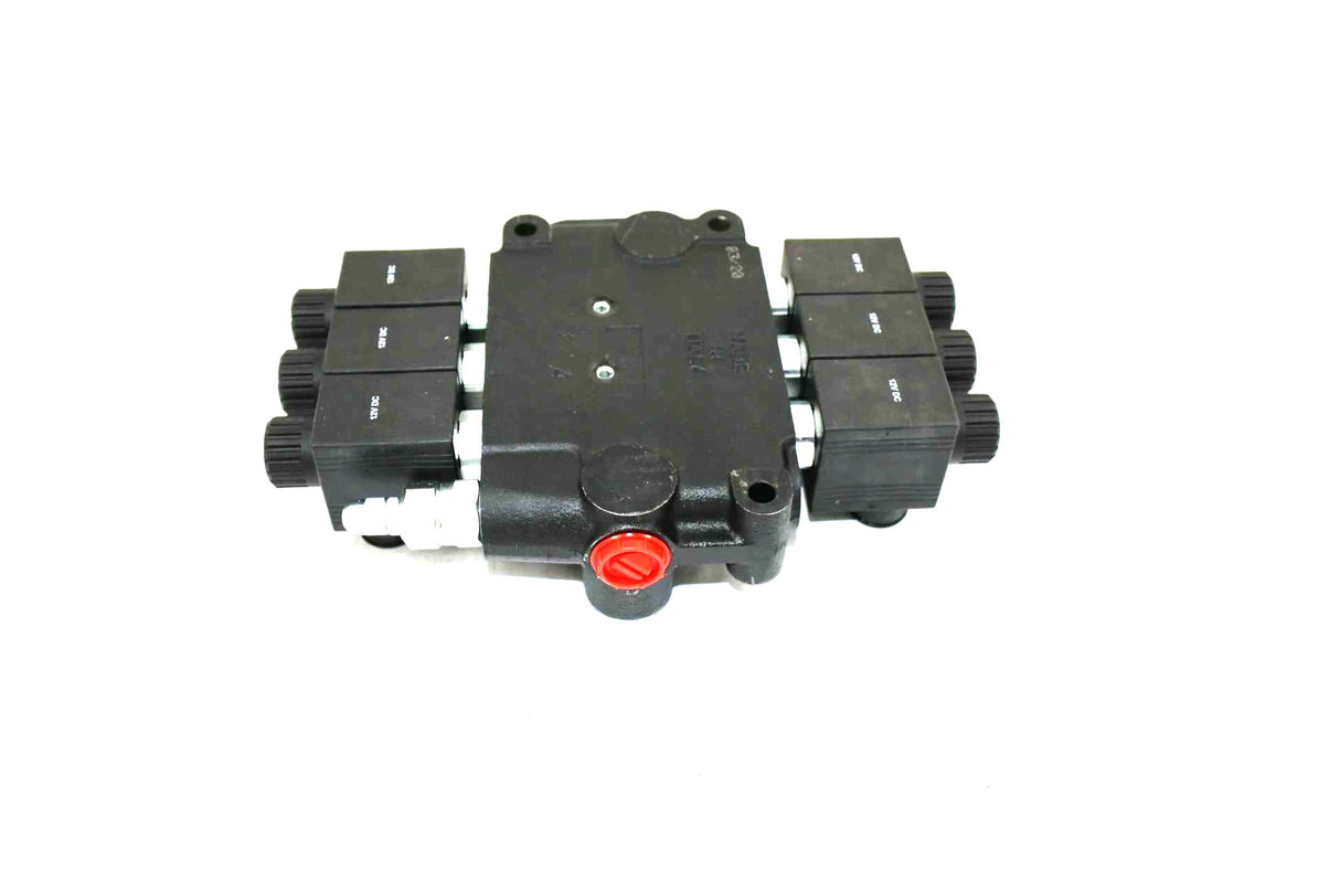BOBCAT ­-­ 7397765 ­-­ CONTROL VALVE FOR SPREADERS