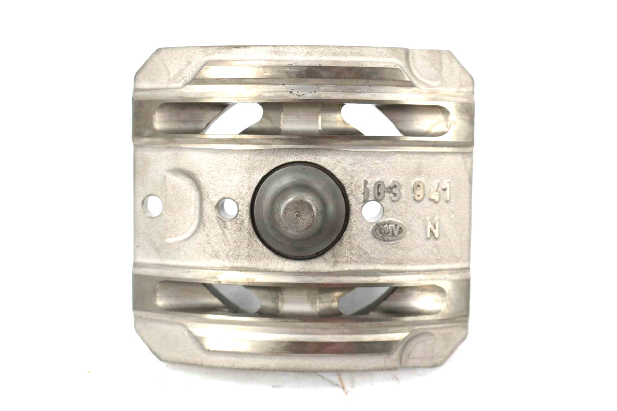 BOBCAT ­-­ 6921596 ­-­ VALVE SEGMENT