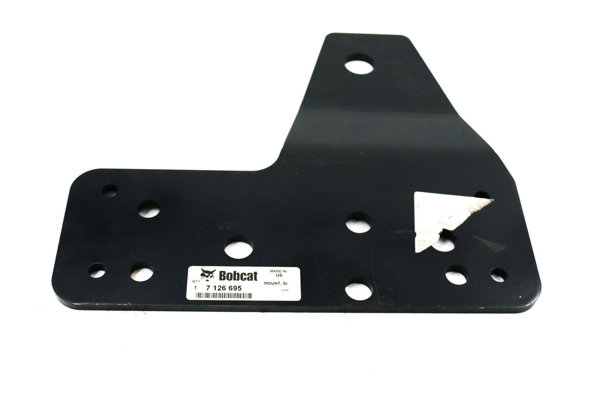 BOBCAT ­-­ 7126695 ­-­ MOUNT - SINGLE POINT LIFT