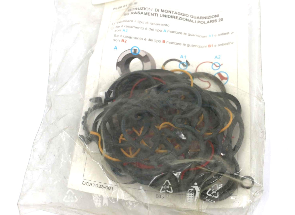 BOBCAT ­-­ 6688797 ­-­ SEAL KIT