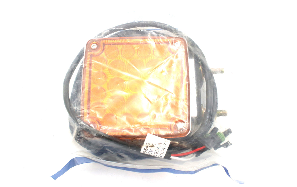 GROTE ­-­ G5543 ­-­ LIGHT STT LED W/SIDE MRKR