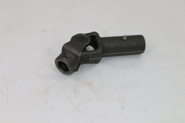 NEAPCO - 11-1881 - YOKE AND UNIVERSAL JOINT ASSEMBLY