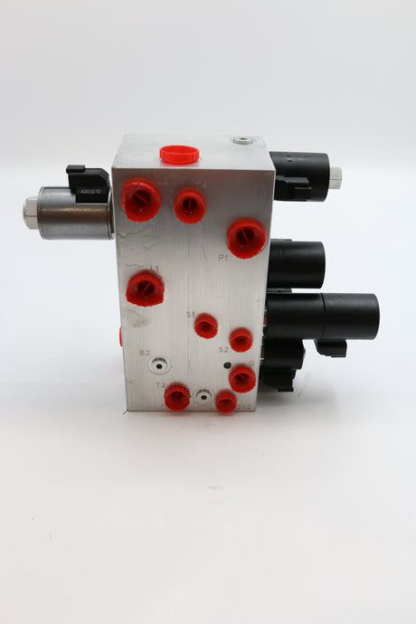 JLG ­-­ 1001234828 ­-­ MANIFOLD - MAIN RT