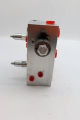 JLG ­-­ 1001234828 ­-­ MANIFOLD - MAIN RT