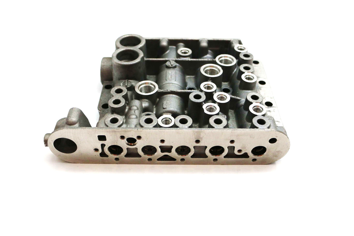 JLG ­-­ 1319262 ­-­ VALVE HOUSING