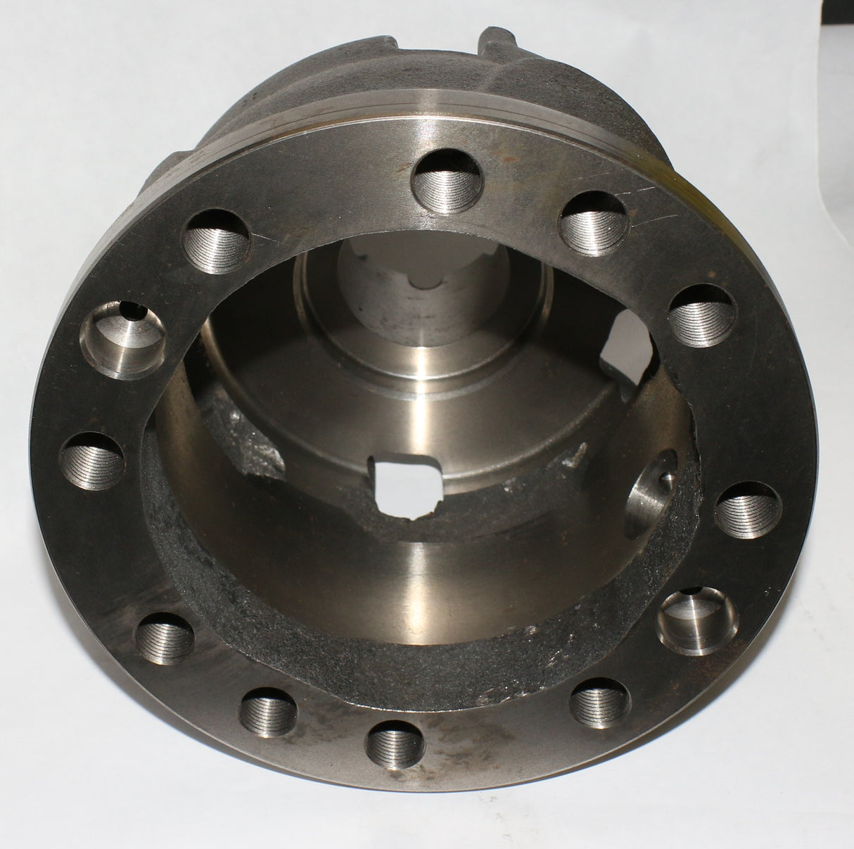 MOPAR ­-­ 68036561AA ­-­ CASE DIFFERENTIAL PLAIN HALF - S130