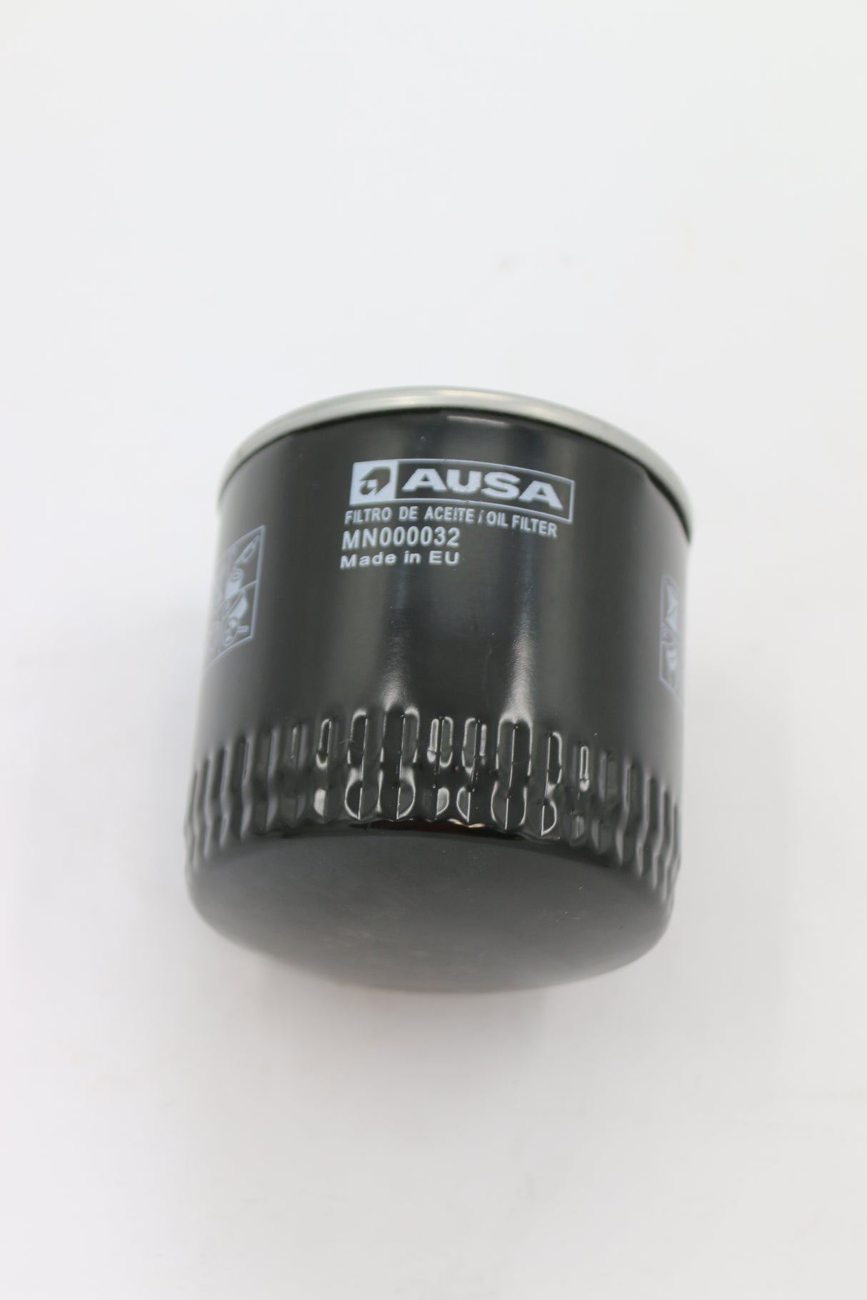AUSA ­-­ MN000032 ­-­ ENGINE OIL FILTER