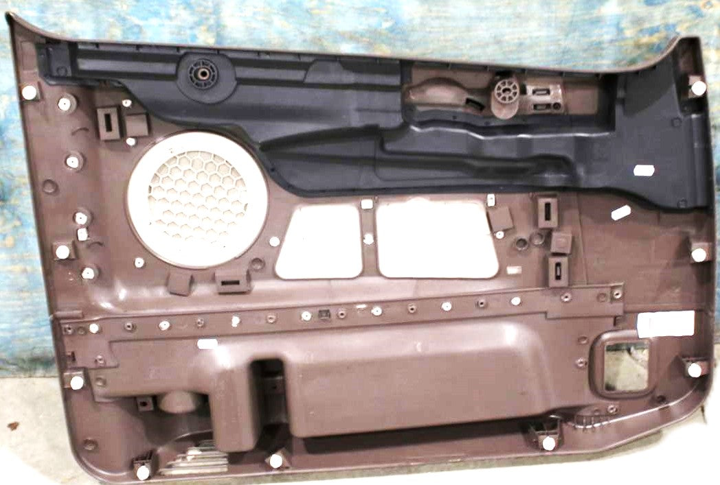 VOLVO ­-­ 21624565 ­-­ DOOR PANEL RH