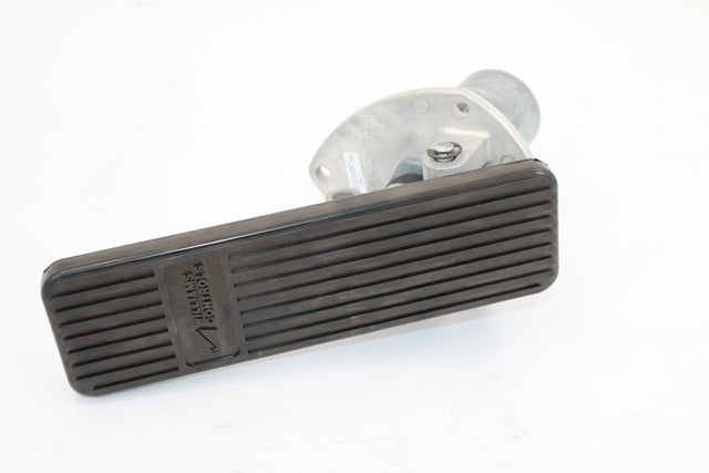 WILLIAMS CONTROLS ­-­ 3081415 ­-­ PEDAL AY