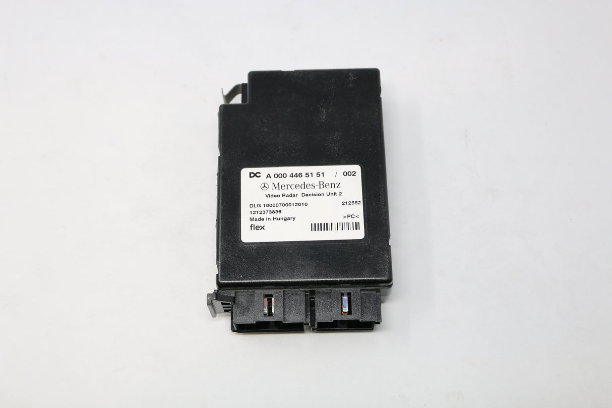 MERCEDES ­-­ A 000 446 51 51 ­-­ ECU VIDEO RADAR DECISION UNIT