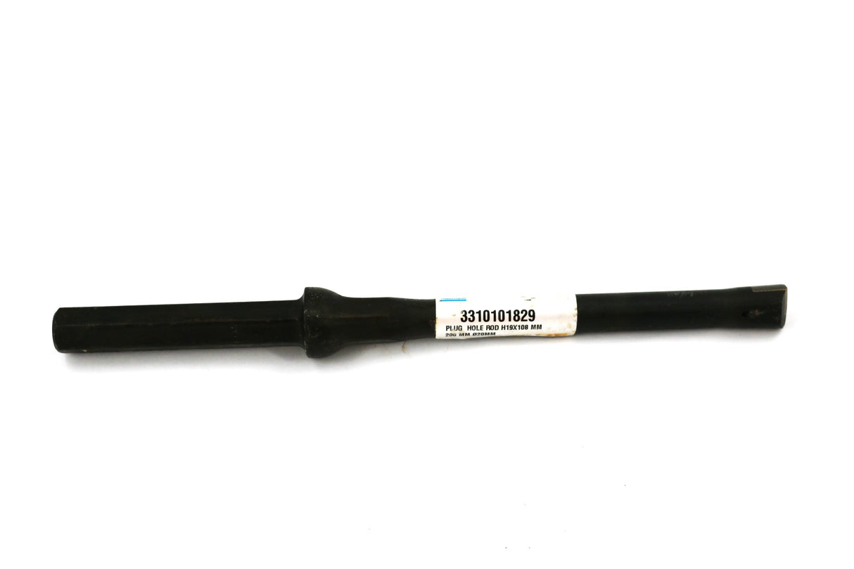 ATLAS COPCO ­-­ 3310101829 ­-­ PLUG HOLE ROD H19X108MM-200MM-