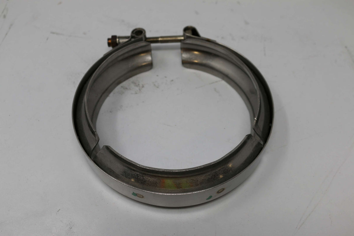 CUMMINS ­-­ A029E741 ­-­ V-BAND CLAMP