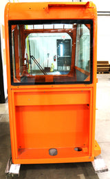 JLG ­-­ 1001119959 ­-­ CAB W/GLASS