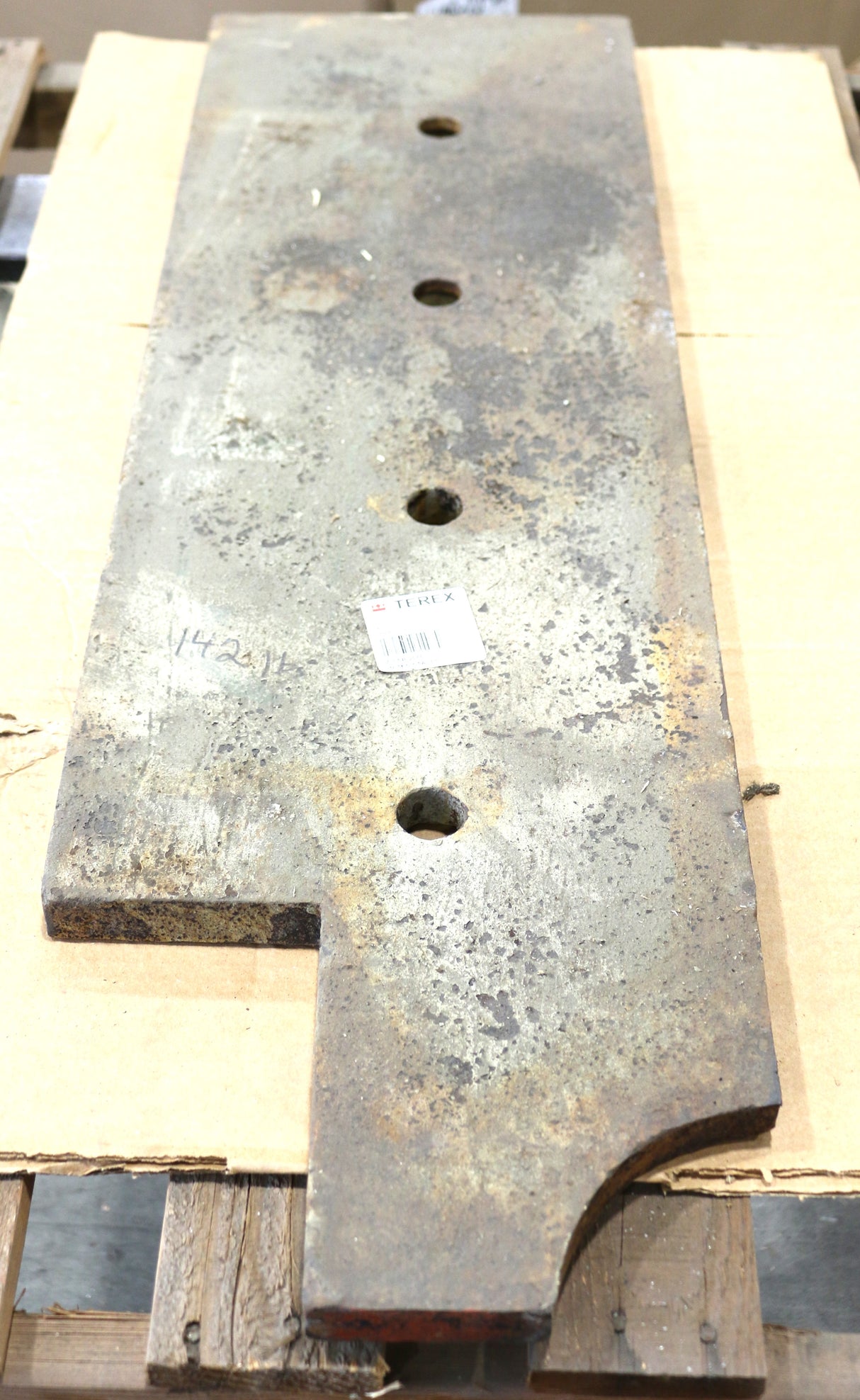 TEREX ­-­ 08003Y17 ­-­ LINER LOWER GUIDE RH