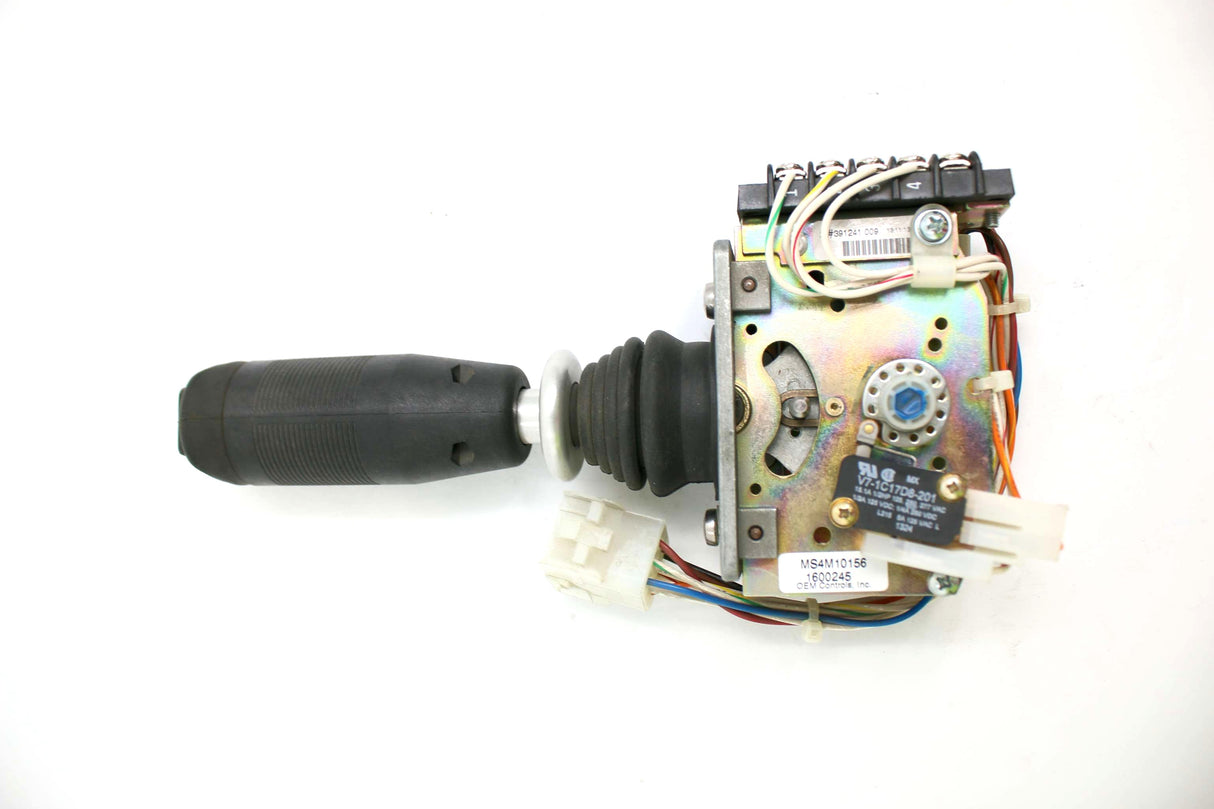 OEM CONTROLS ­-­ MS4M10156 ­-­ CONTROLLER DRIVESTEER