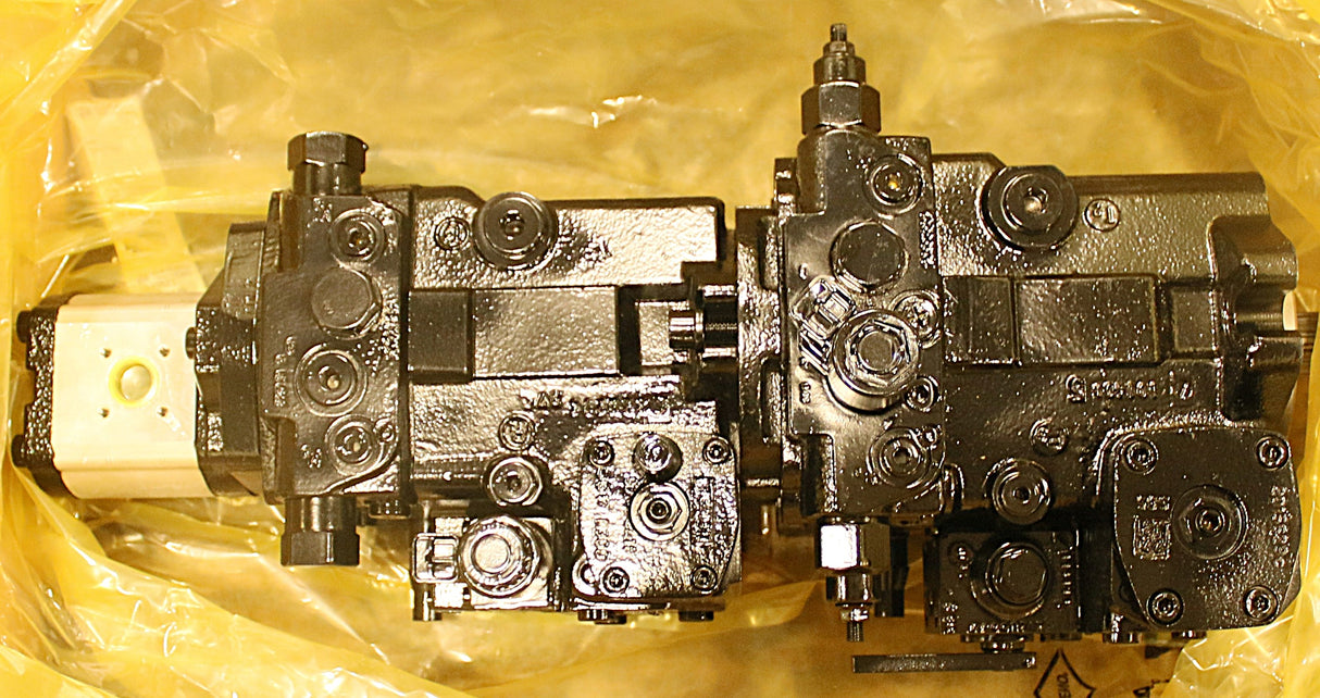 JCB ­-­ 332/L5671 ­-­ COMBINATION PUMP