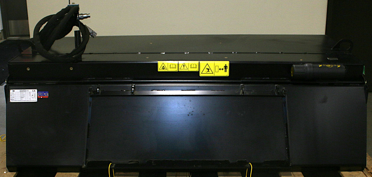 JCB ­-­ 401/G1182 ­-­ ABI 84 IN 215S P/U SW POLY