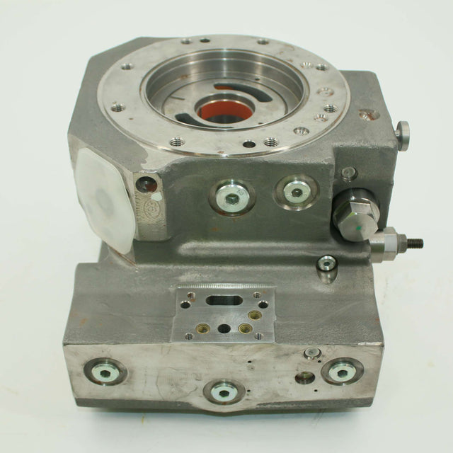 JCB ­-­ 336/C6813 ­-­ HOUSING - PUMP