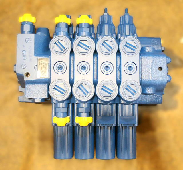 JCB ­-­ 332/H1219 ­-­ CTRL VALVE 5AD ELEC SERVO
