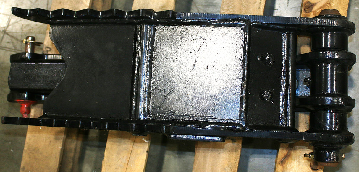 JCB ­-­ 328/00768 ­-­ STIFF ARM THUMB 803/804/208/212