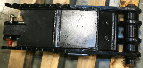 JCB ­-­ 328/00768 ­-­ STIFF ARM THUMB 803/804/208/212