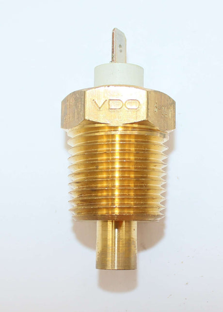 JCB ­-­ 410/A0337 ­-­ SENSOR - TEMPERATURE 40-120C 1/2 NPT EARTH 6-24V