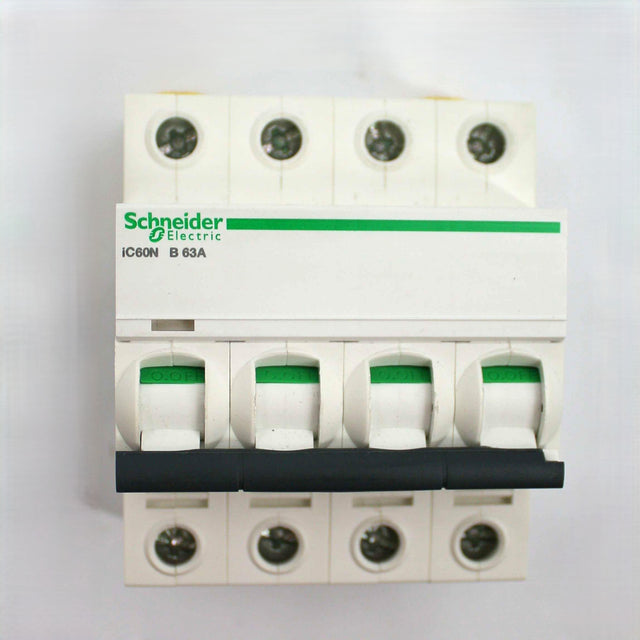 JCB ­-­ 334/C0339 ­-­ CIRCUIT BREAKER Acti9 iC60N - 4P - 63A - B CURVE
