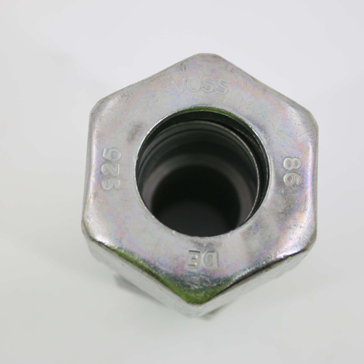 JCB ­-­ 335/A3816 ­-­ FITTING