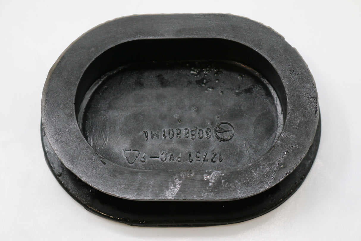 JCB ­-­ 331/57318 ­-­ CAP DUST