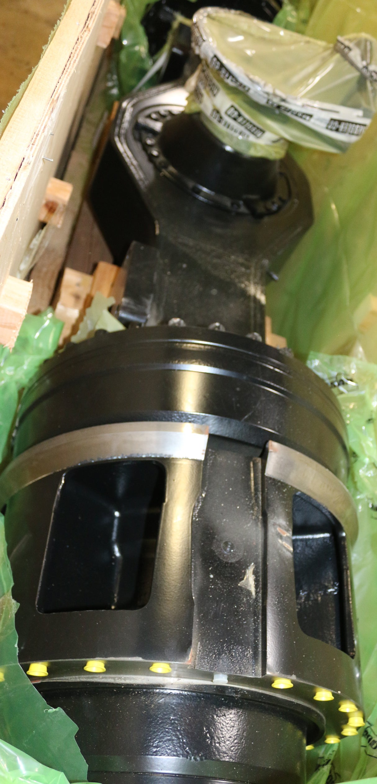 DOOSAN ­-­ 190101-00083 ­-­ AXLE ASSY DRIVE D91PL488-NLB