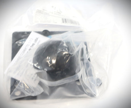 RAM ­-­ RAM-D-246U ­-­ RAM 4.75 SQ VESA BASE 100 & 75 MIL