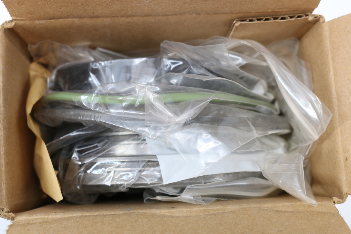 BOBCAT ­-­ 6686598 ­-­ PRESSURE RING