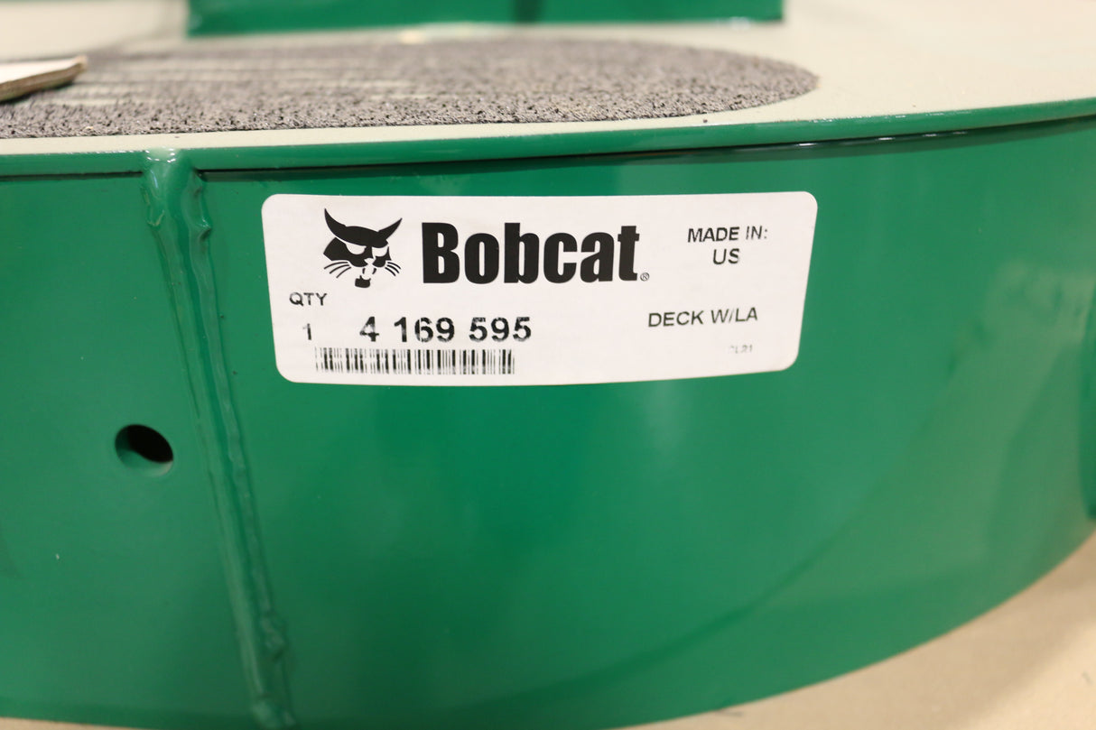 BOBCAT ­-­ 4169595 ­-­ DECK W/LABELS 61 IN