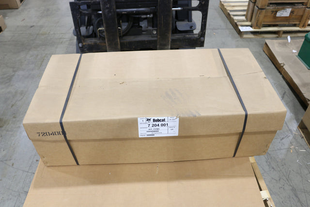 BOBCAT ­-­ 7204001 ­-­ KIT - FENDER