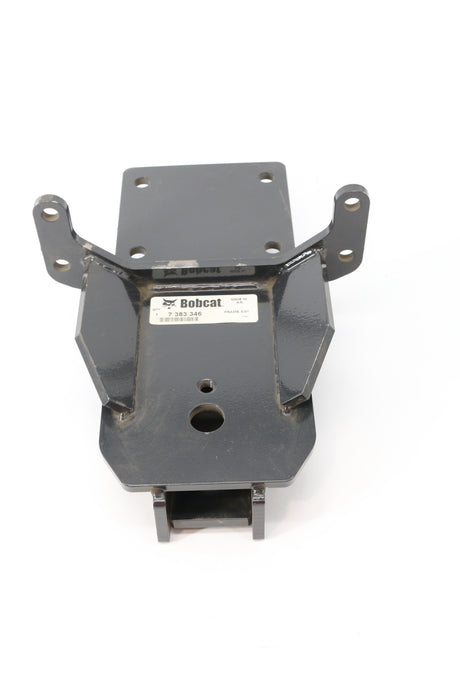 BOBCAT ­-­ 7383346 ­-­ FRAME SWING DRAWBAR