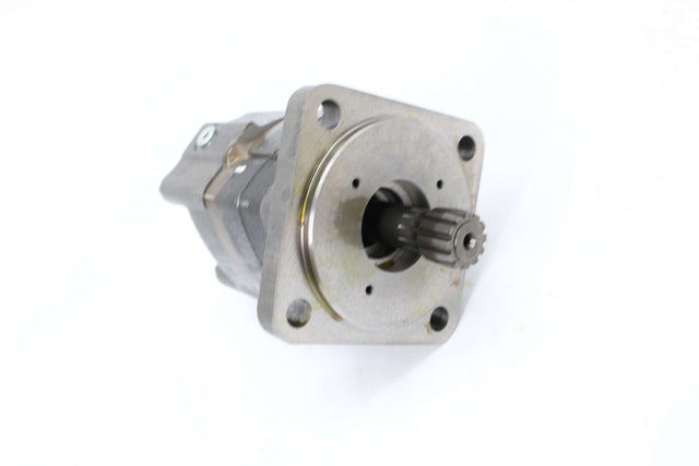 BOBCAT ­-­ 6677533 ­-­ MOTOR - HYDRAULIC 2000 SERIES