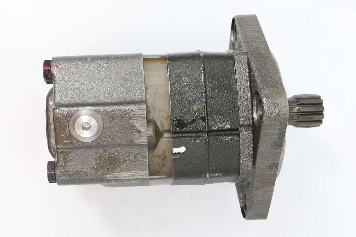 BOBCAT ­-­ 6677533 ­-­ MOTOR - HYDRAULIC 2000 SERIES