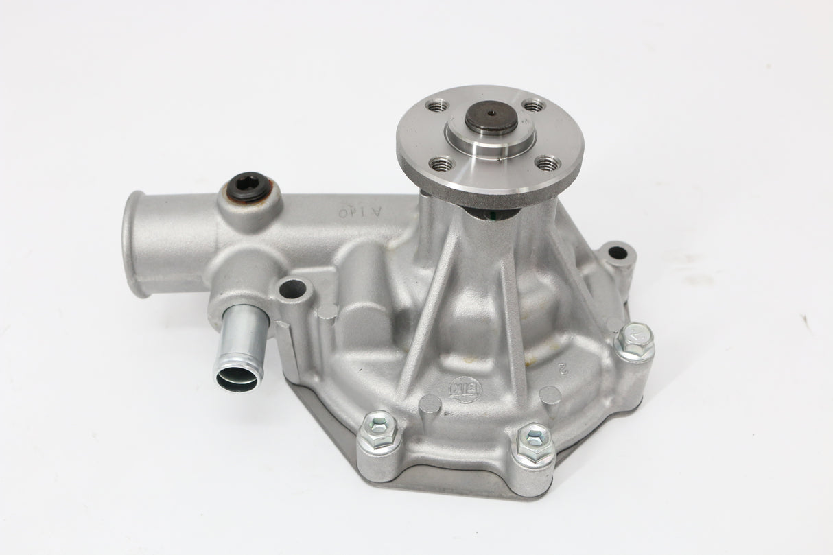 BOBCAT ­-­ 7026396 ­-­ PUMP WATER