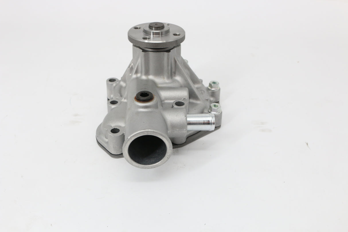 BOBCAT ­-­ 7026396 ­-­ PUMP WATER